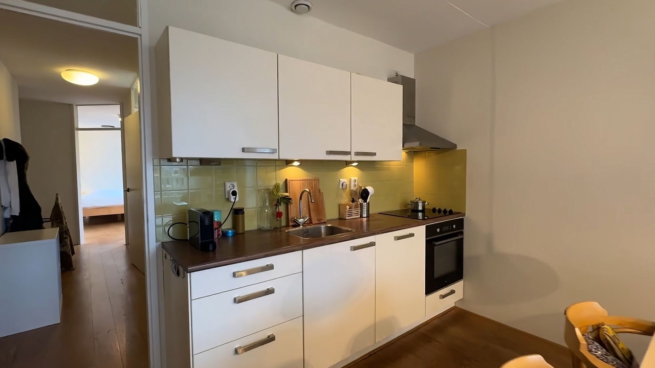 Photo of Kitchen in Staatsliedenbuurt