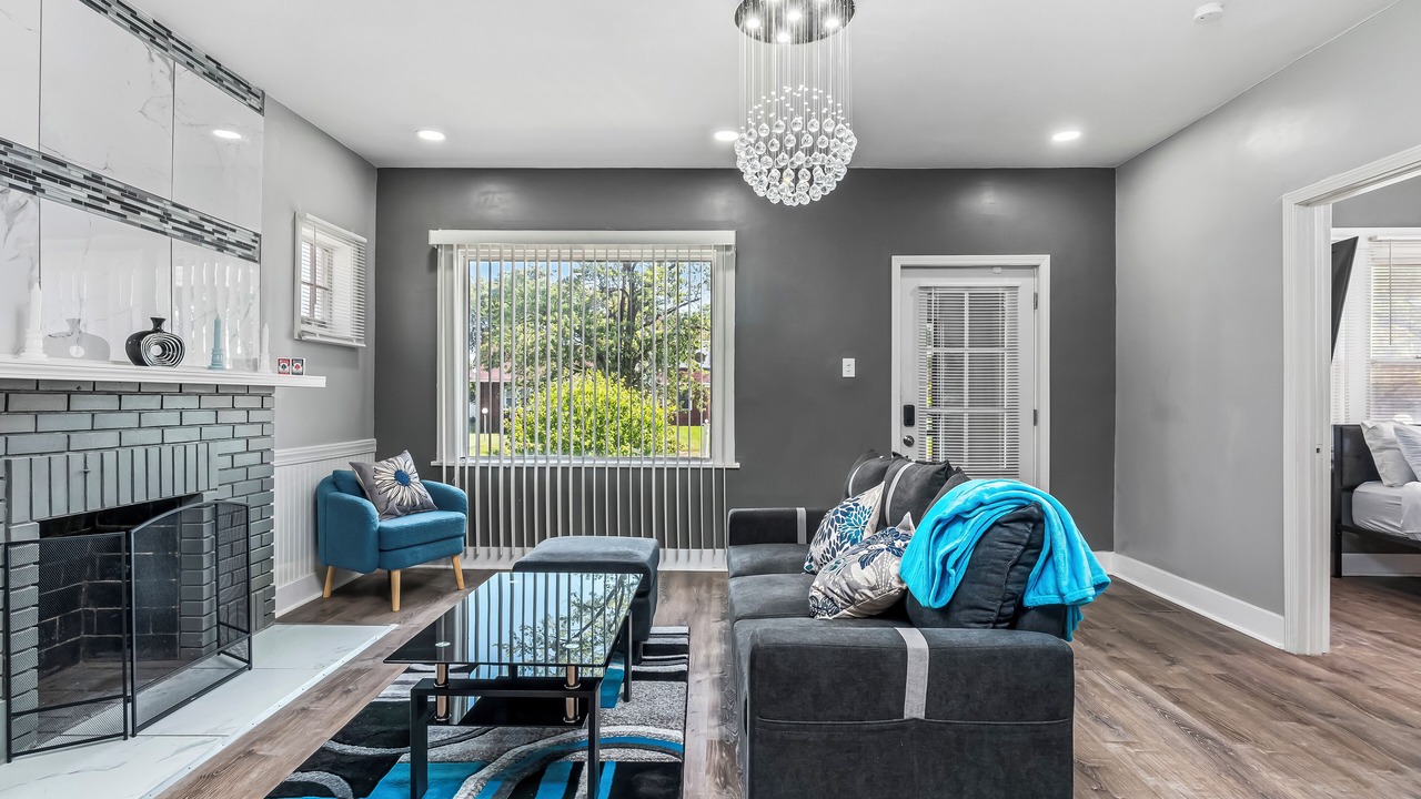 Photo of Livingroom in Gary