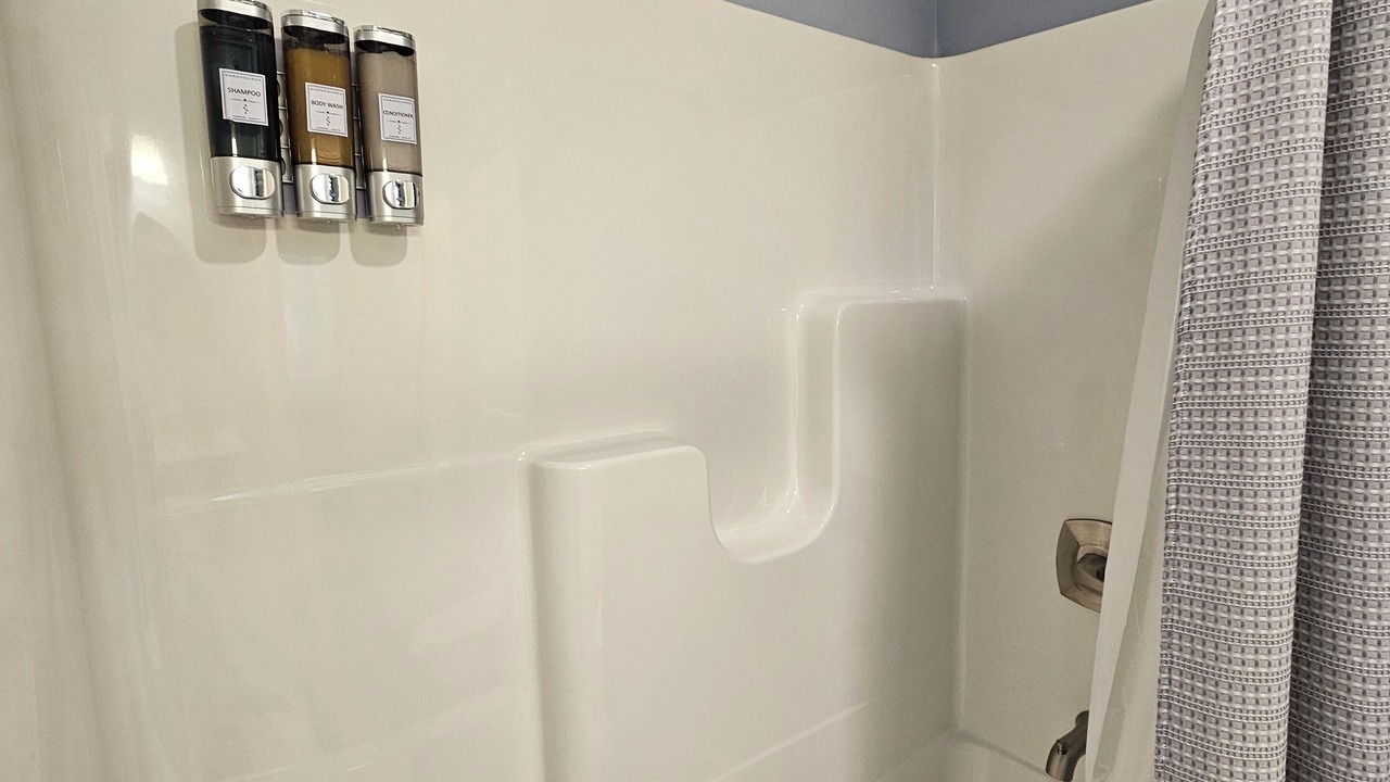 Photo of Bathroom in Canadian Lakes