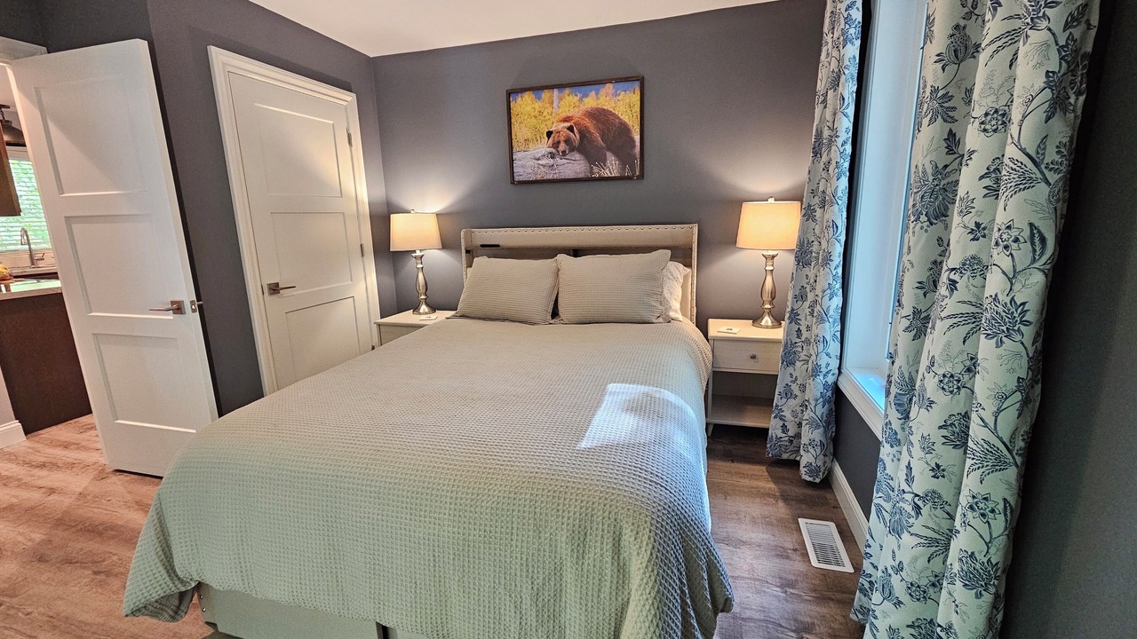 Photo of Bedroom in Canadian Lakes