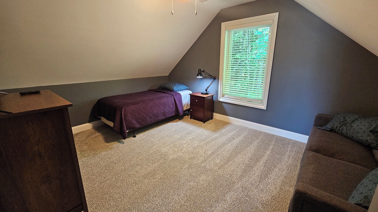 Photo of Bedroom in Canadian Lakes