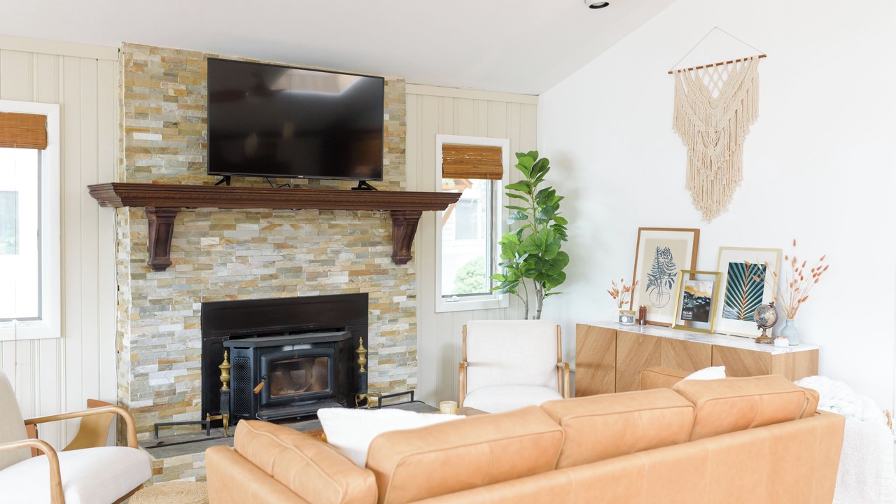 Photo of Livingroom in Greenwood Lake