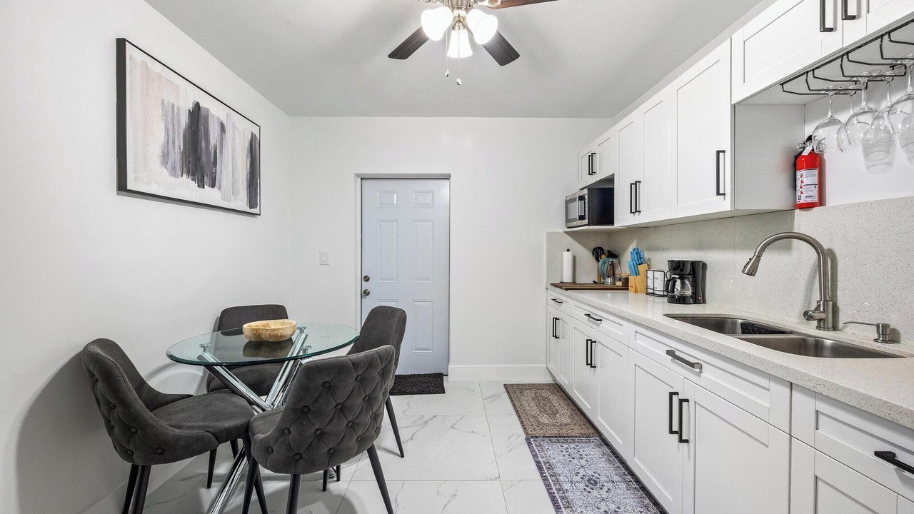 Photo of Kitchen in Carol City