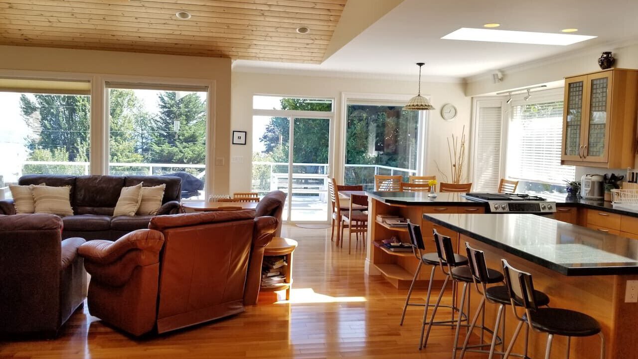 Photo of Livingroom in Point Roberts