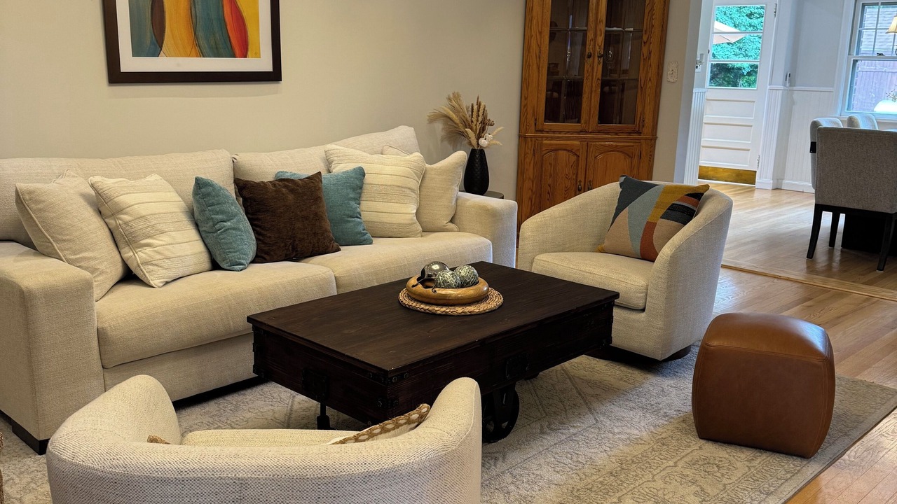Photo of Livingroom in Port Jefferson Station