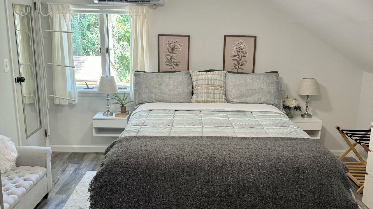 Photo of Bedroom in Port Jefferson Station