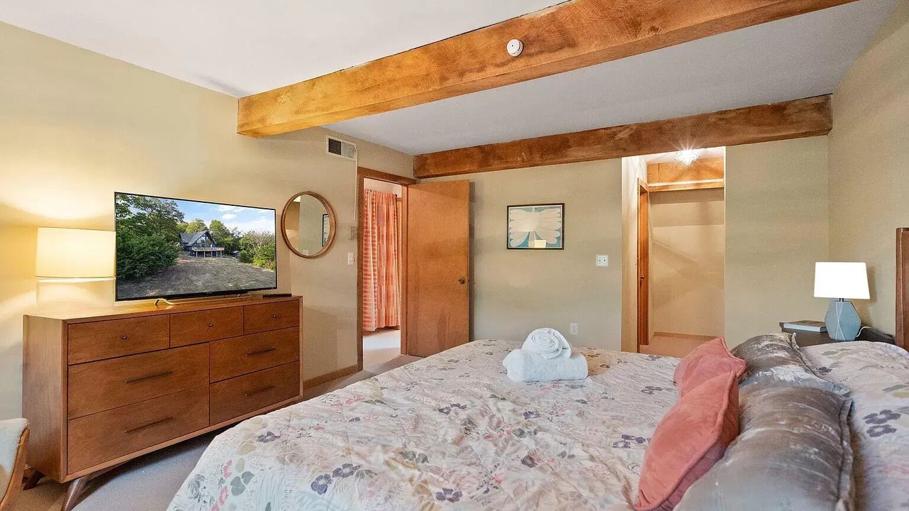 Photo of Bedroom in Front Royal