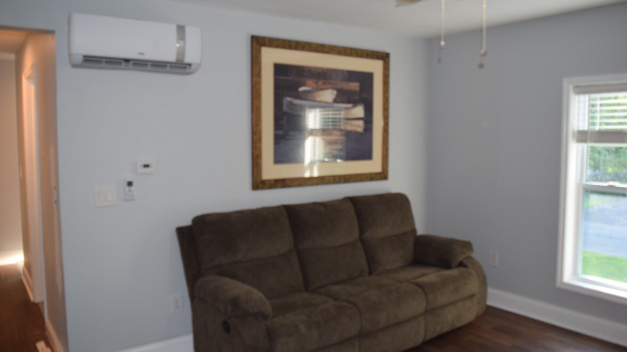 Photo of Livingroom in Glens Falls
