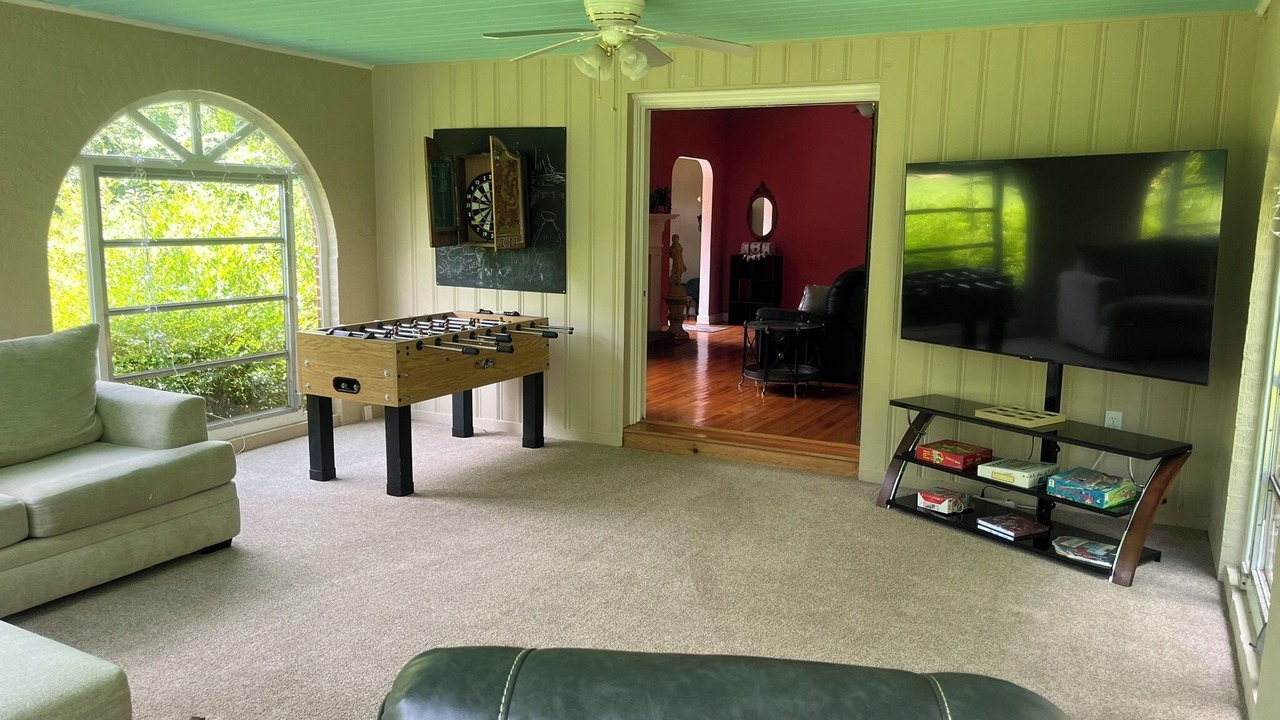 Photo of Livingroom in Tallahassee