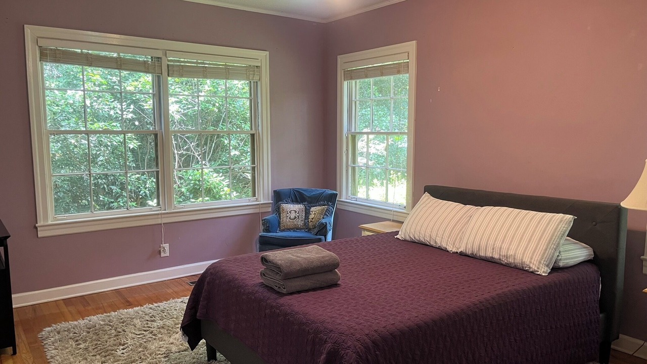 Photo of Bedroom in Tallahassee