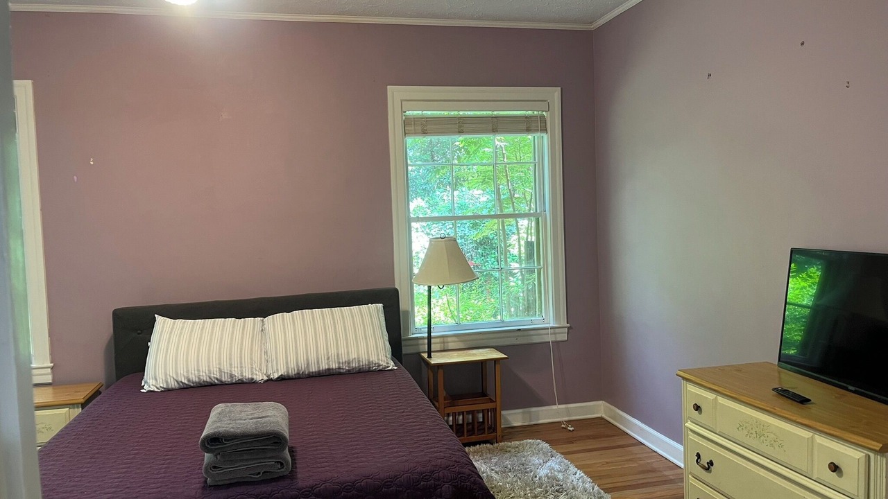 Photo of Bedroom in Tallahassee