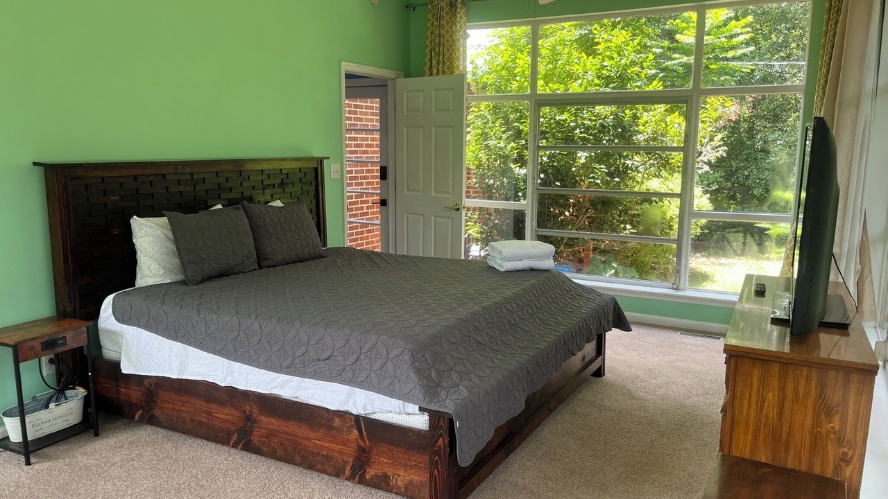 Photo of Bedroom in Tallahassee