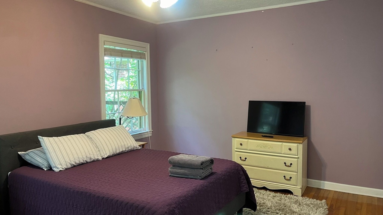 Photo of Bedroom in Tallahassee