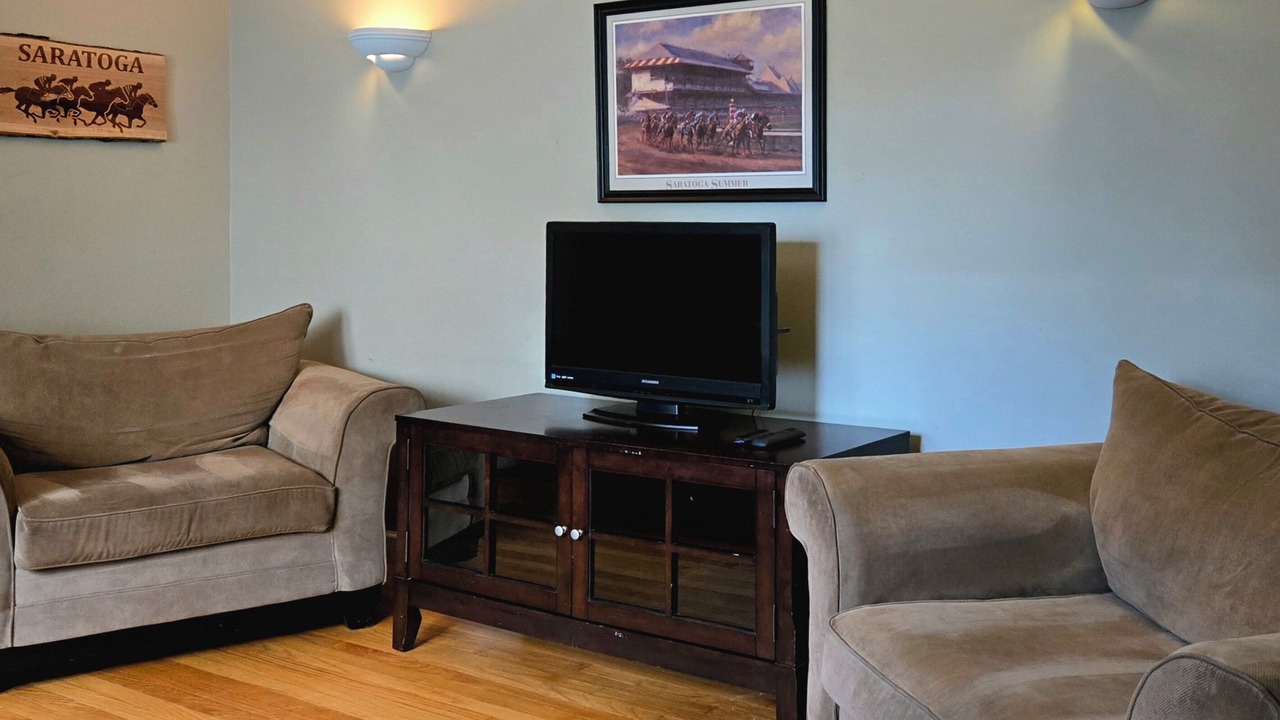 Photo of Livingroom in Fort Edward