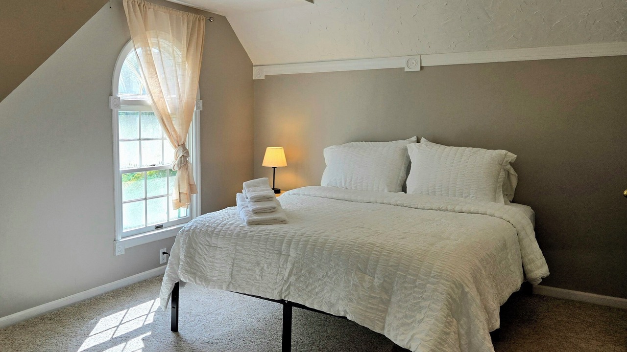 Photo of Bedroom in Fort Edward