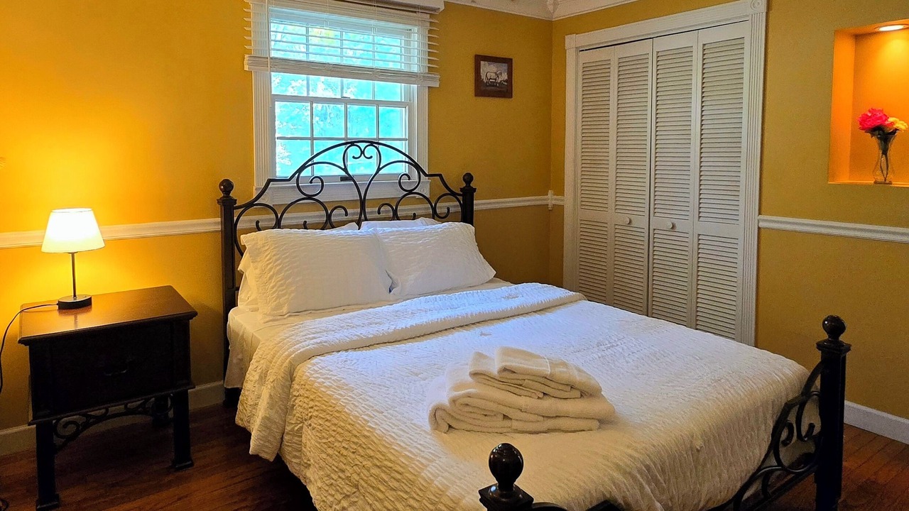 Photo of Bedroom in Fort Edward
