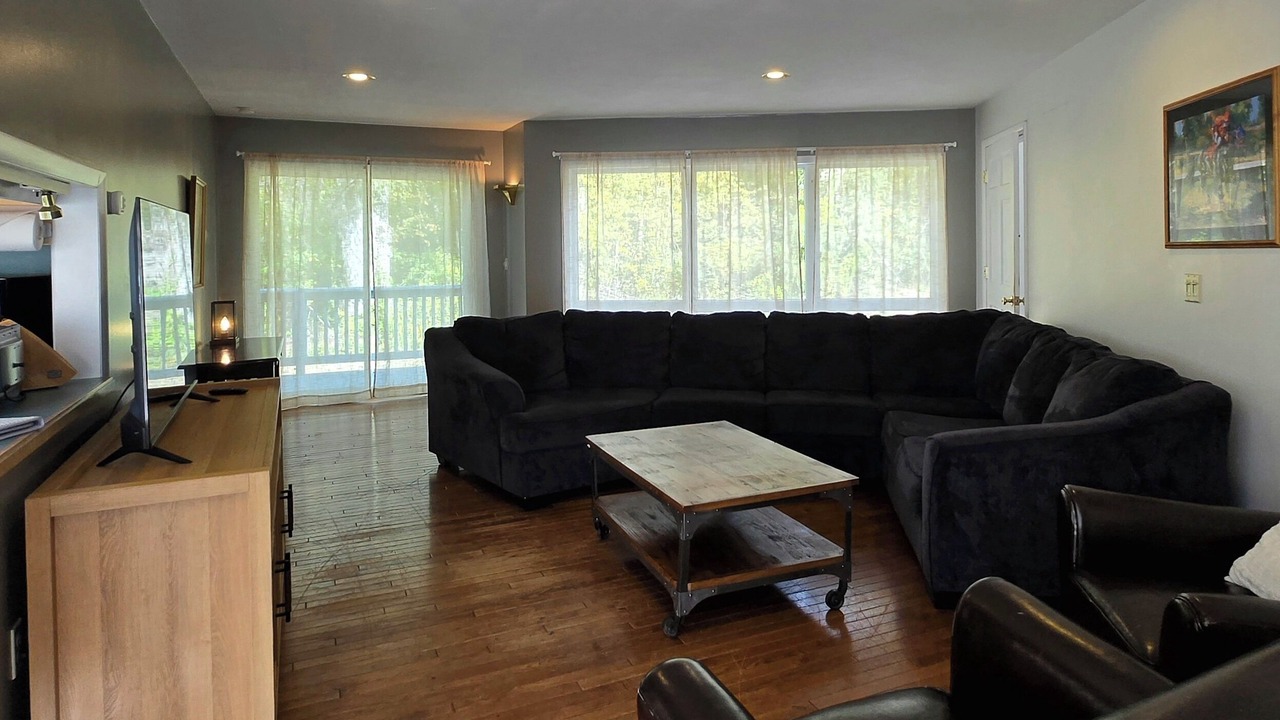 Photo of Livingroom in Fort Edward