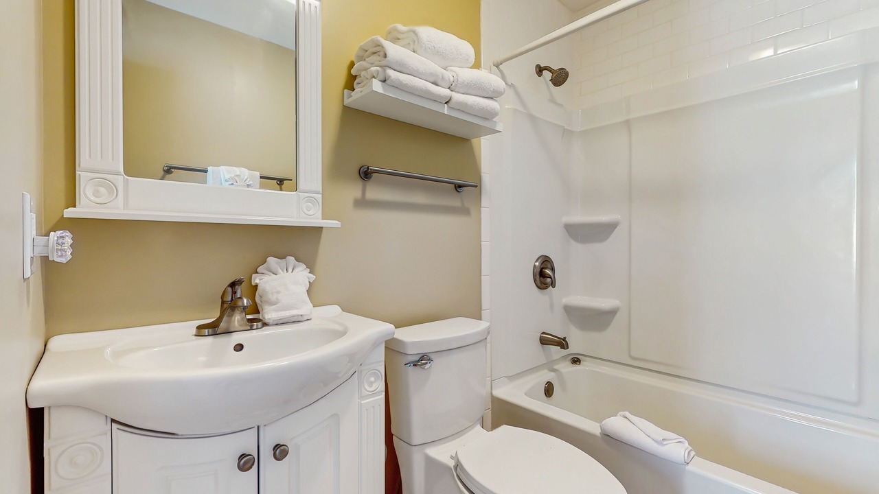 Photo of Bathroom in El Centro Beach