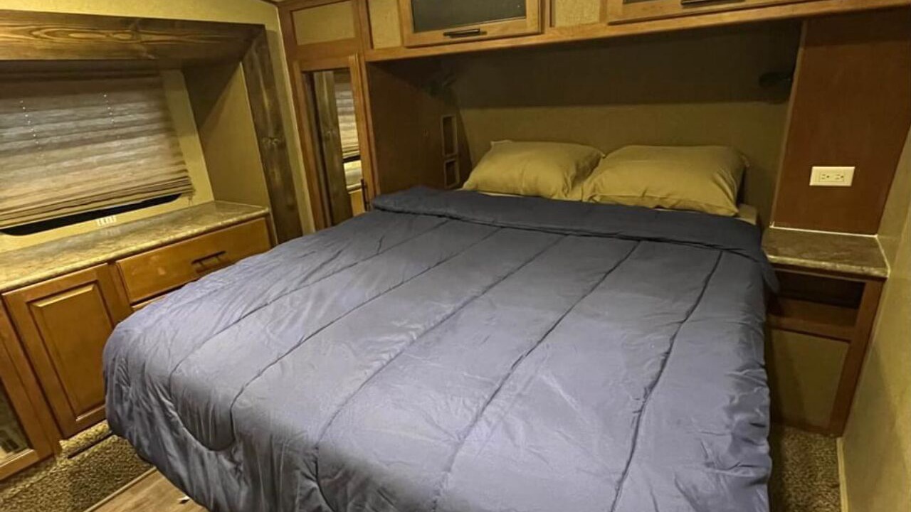 Photo of Bedroom in Southwest Ranches