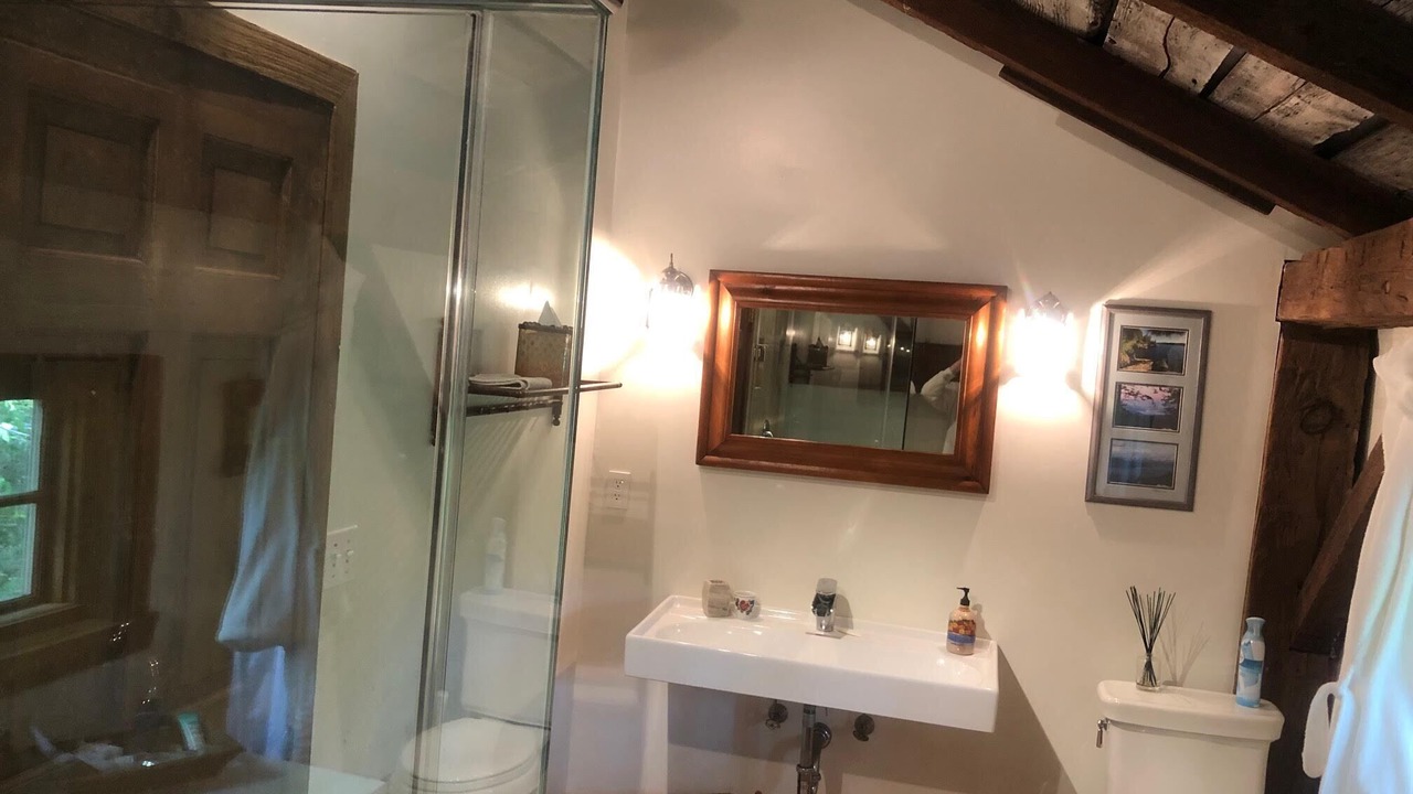 Photo of Bathroom in Huntington