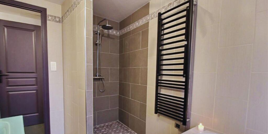 Photo of Bathroom in Pontrieux