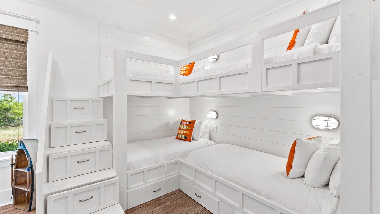 Photo of Bedroom in Gulf Pines