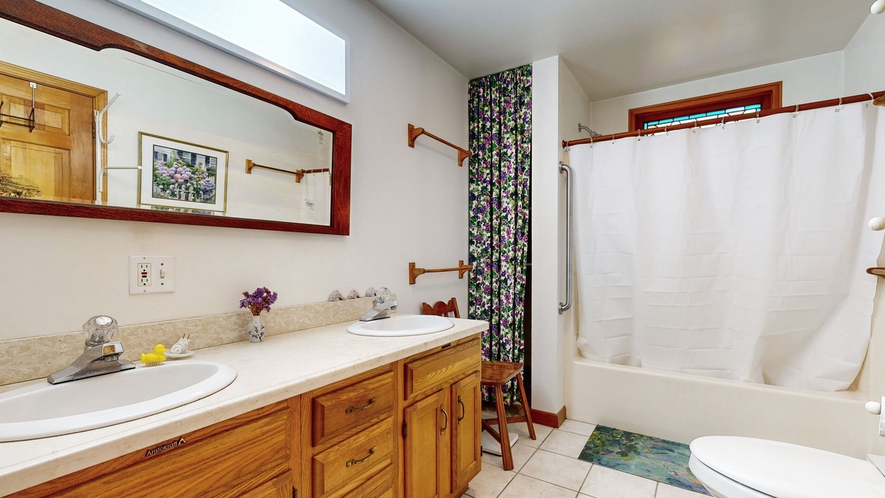 Photo of Bathroom in West Tisbury