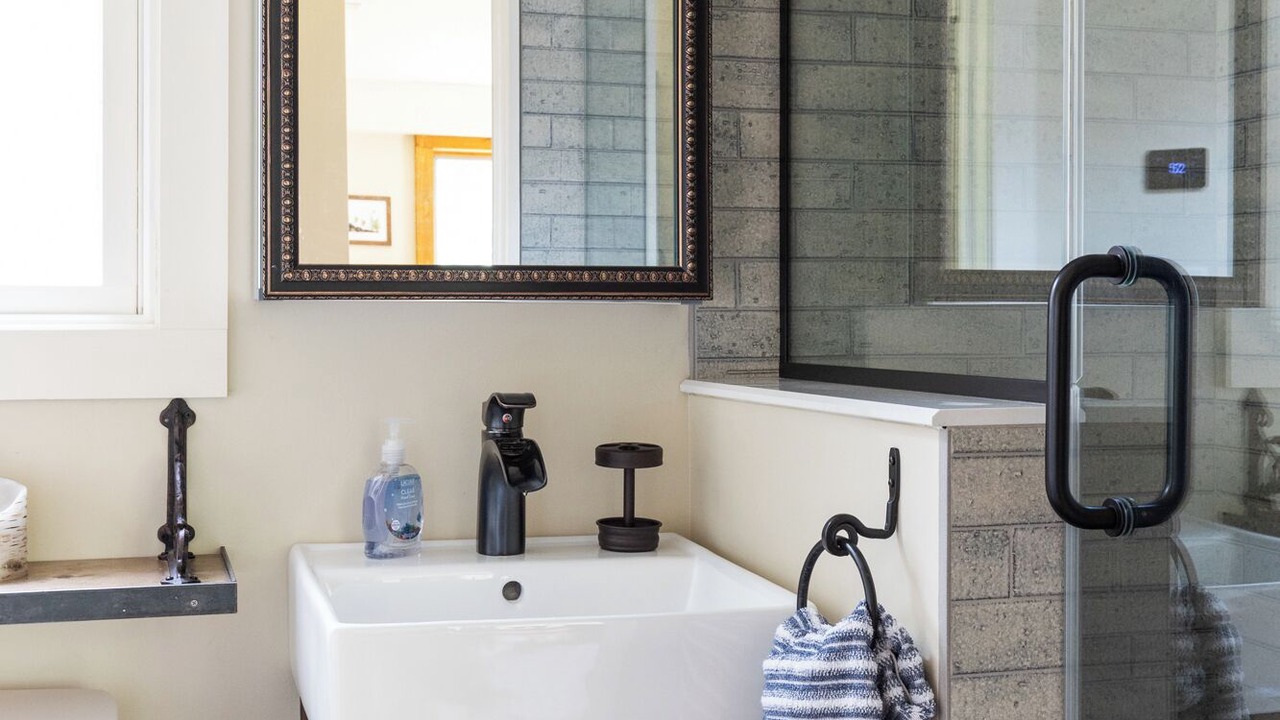 Photo of Bathroom in Hillcrest