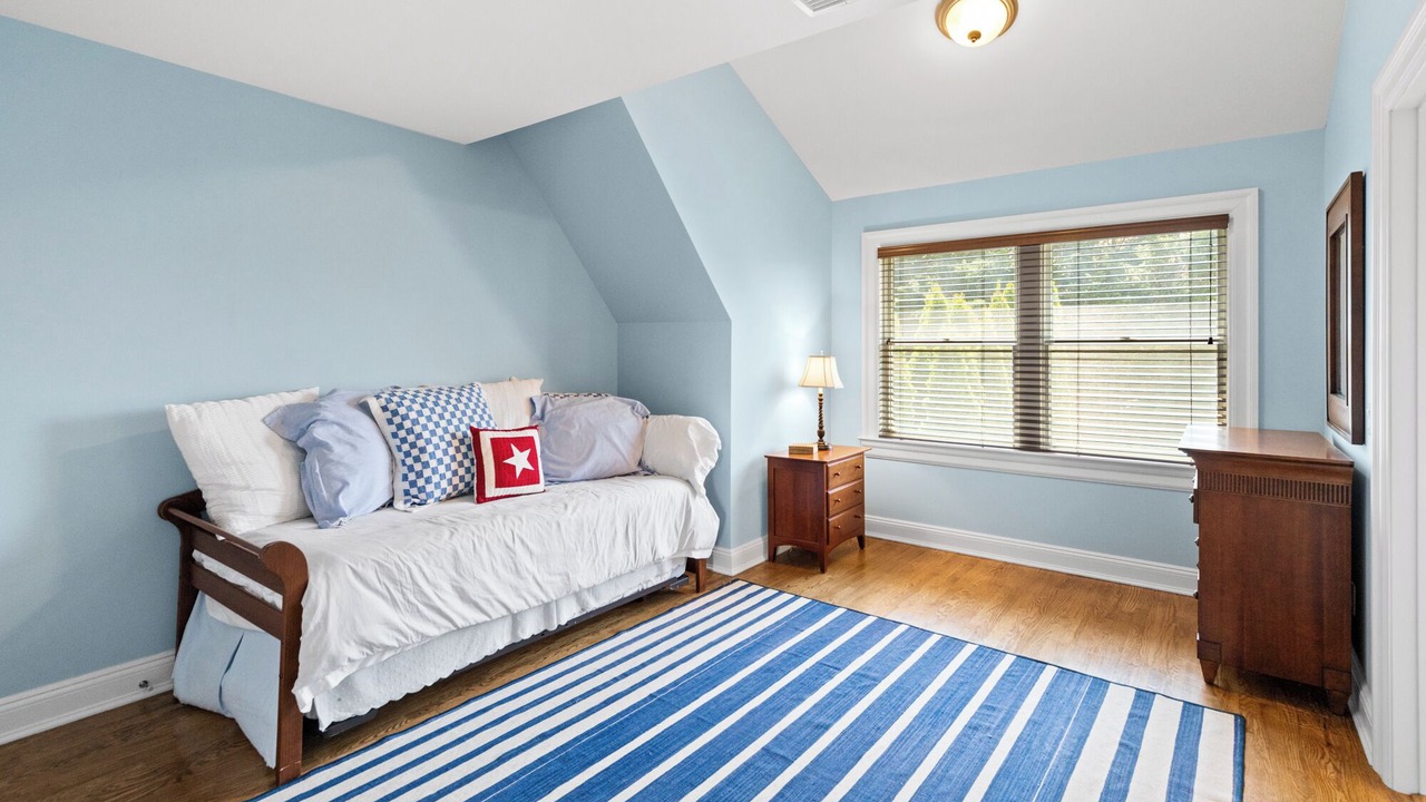 Photo of Bedroom in Quogue