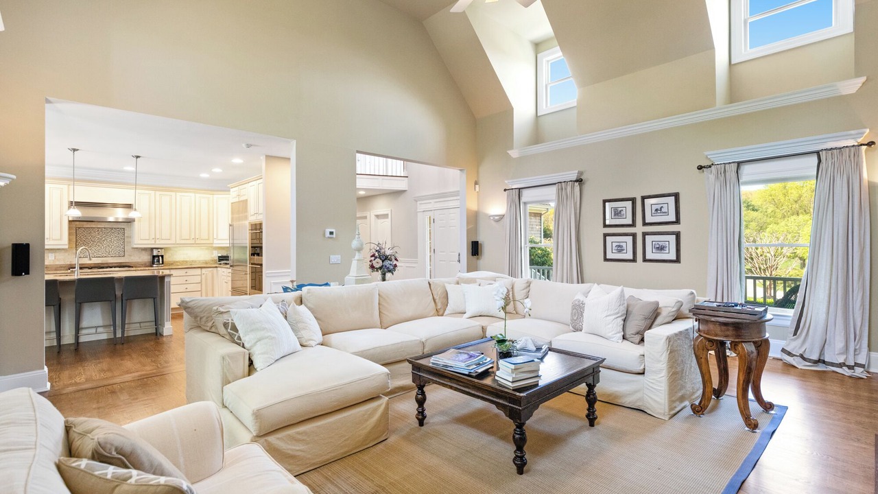 Photo of Livingroom in Quogue