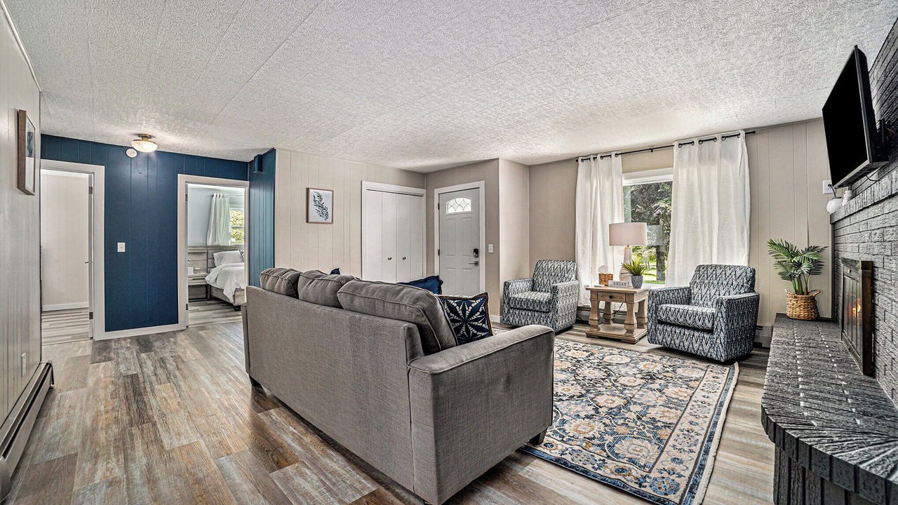 Photo of Livingroom in Alden