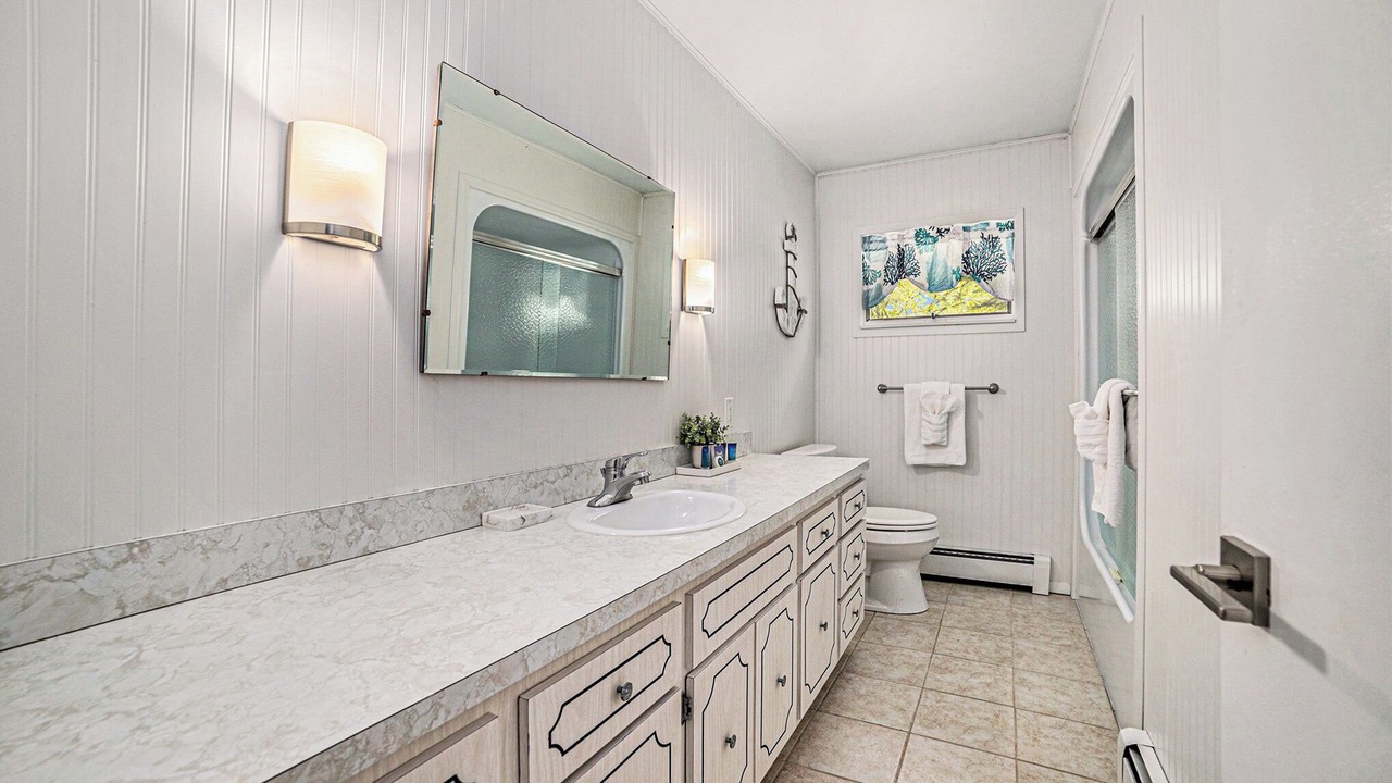 Photo of Bathroom in Alden