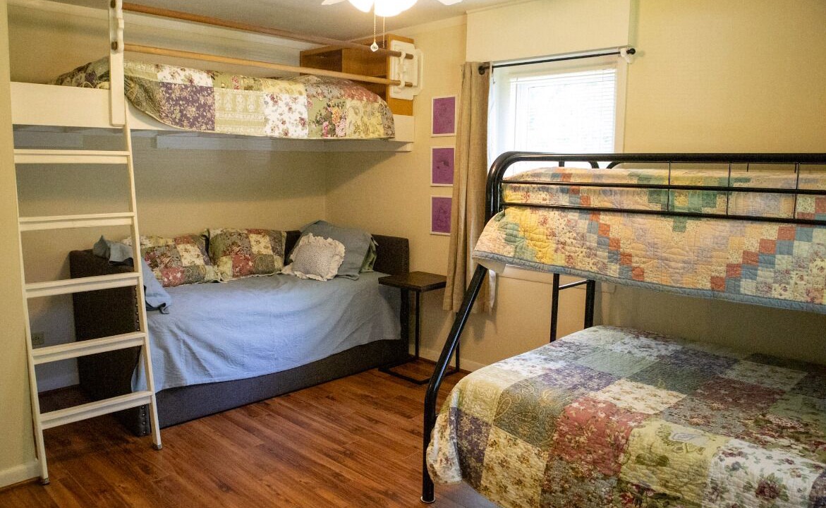 Photo of Bedroom in Batesville