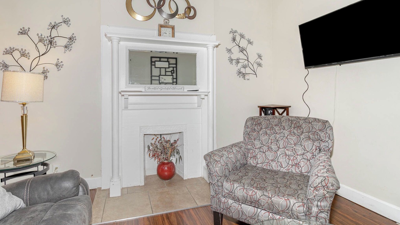 Photo of Livingroom in Corryville