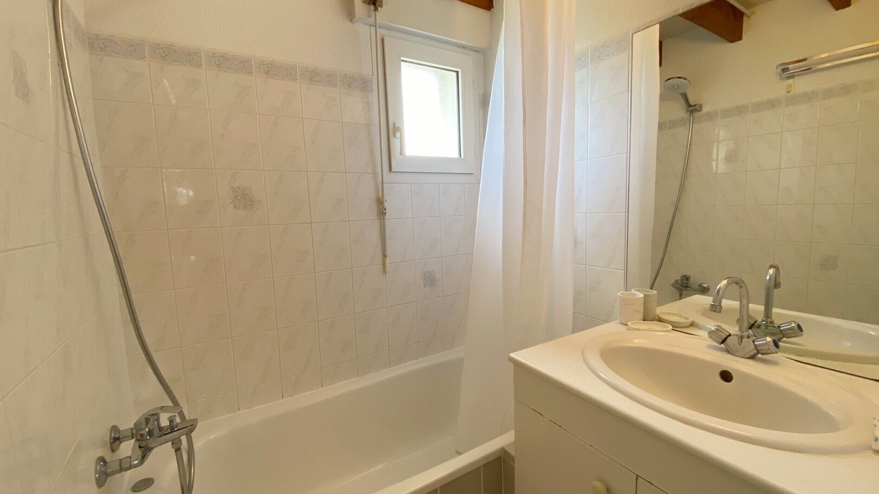 Photo of Bathroom in Carnac