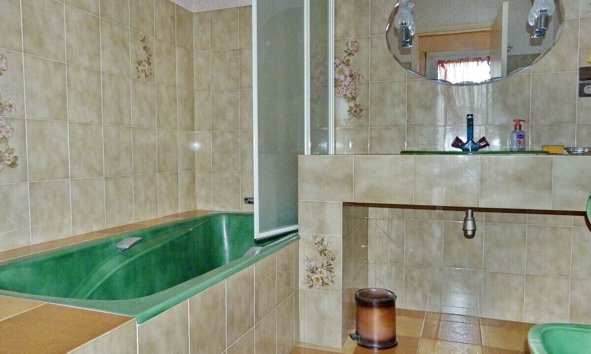 Photo of Bathroom in Poulgoazec