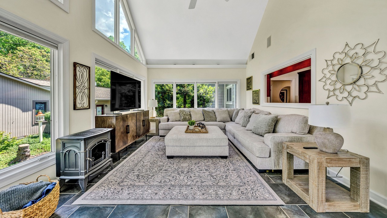 Photo of Livingroom in North Shore