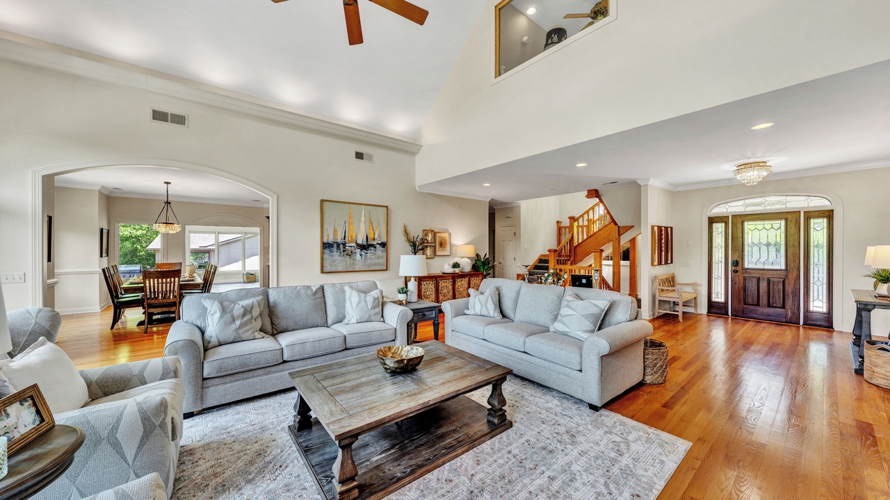 Photo of Livingroom in North Shore