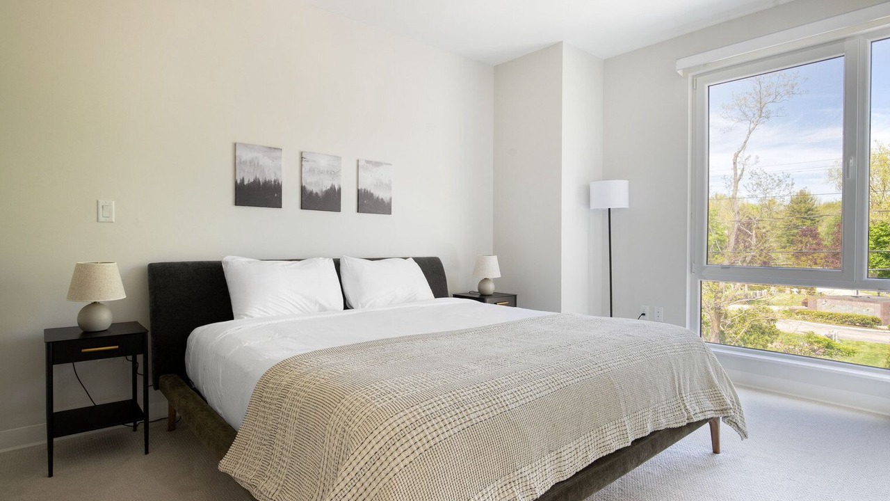 Photo of Bedroom in Lower Washington - Mount Hope