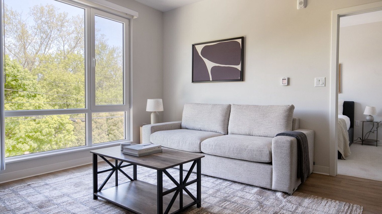 Photo of Livingroom in Lower Washington - Mount Hope