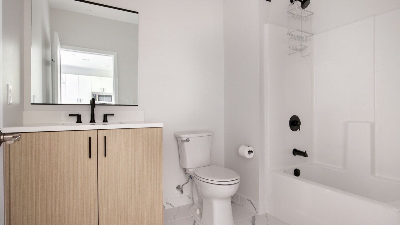 Photo of Bathroom in Lower Washington - Mount Hope