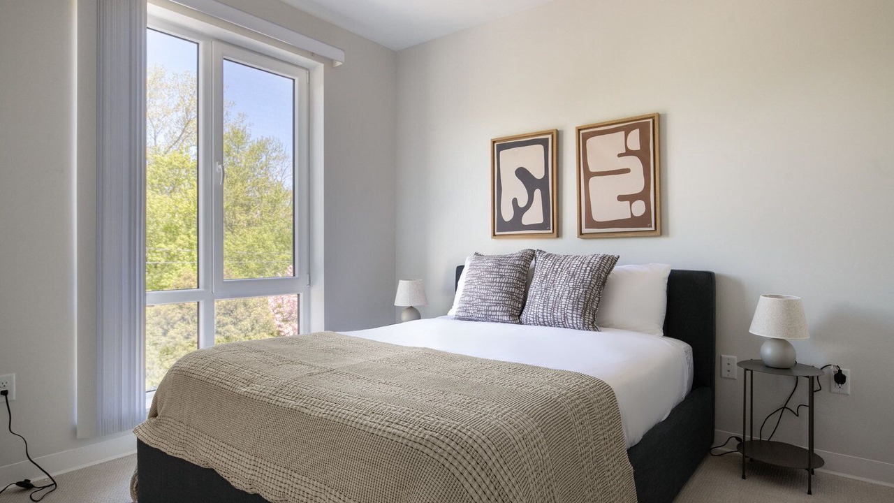 Photo of Bedroom in Lower Washington - Mount Hope