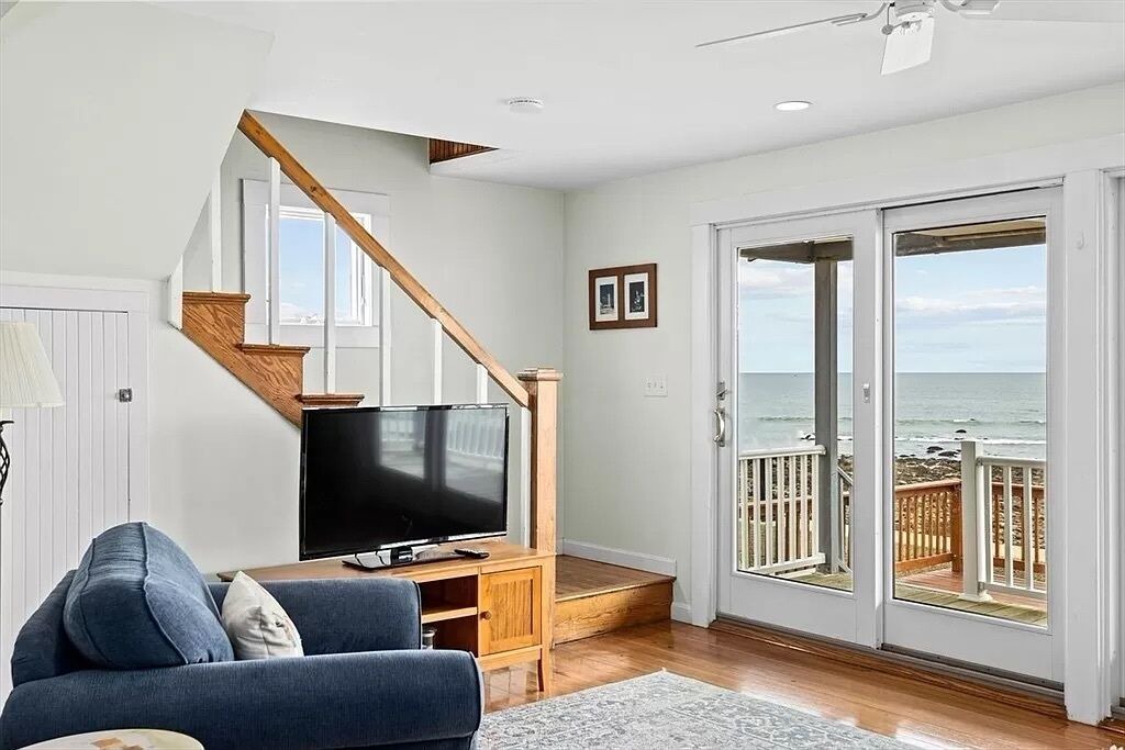 Photo of Livingroom in Scituate