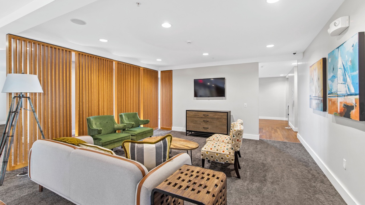 Photo of Livingroom in Assembly Square