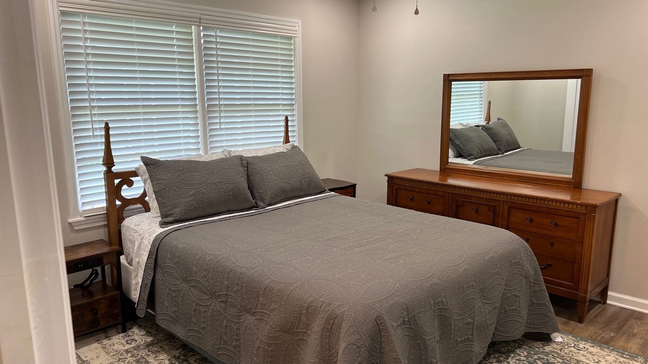 Photo of Bedroom in Valdosta