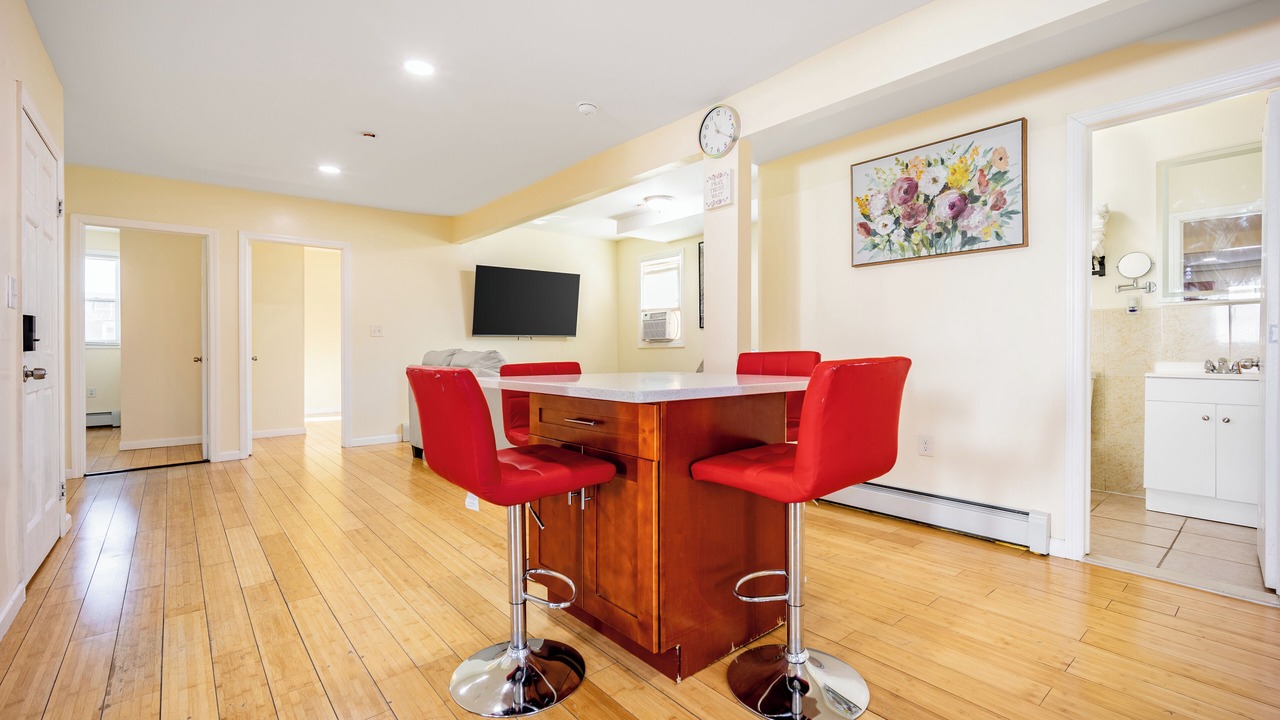 Photo of Bedroom in Jamaica Estates