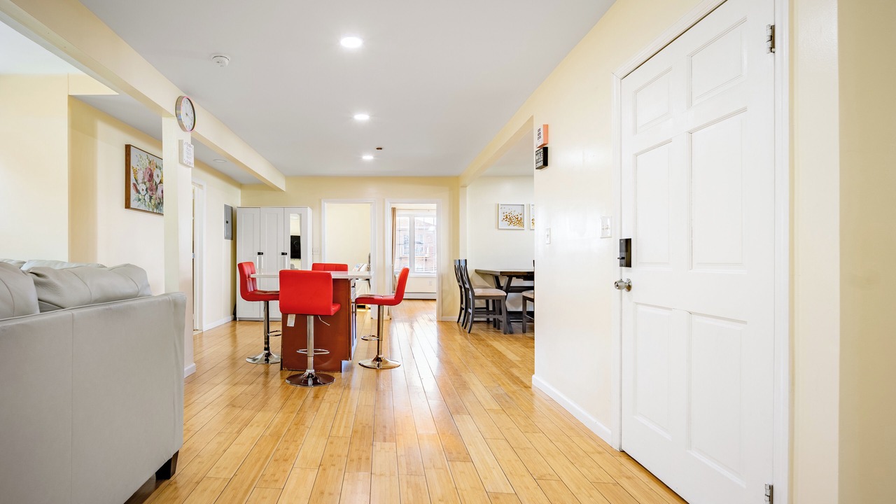 Photo of Bedroom in Jamaica Estates
