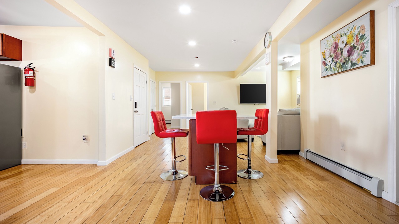 Photo of Bedroom in Jamaica Estates