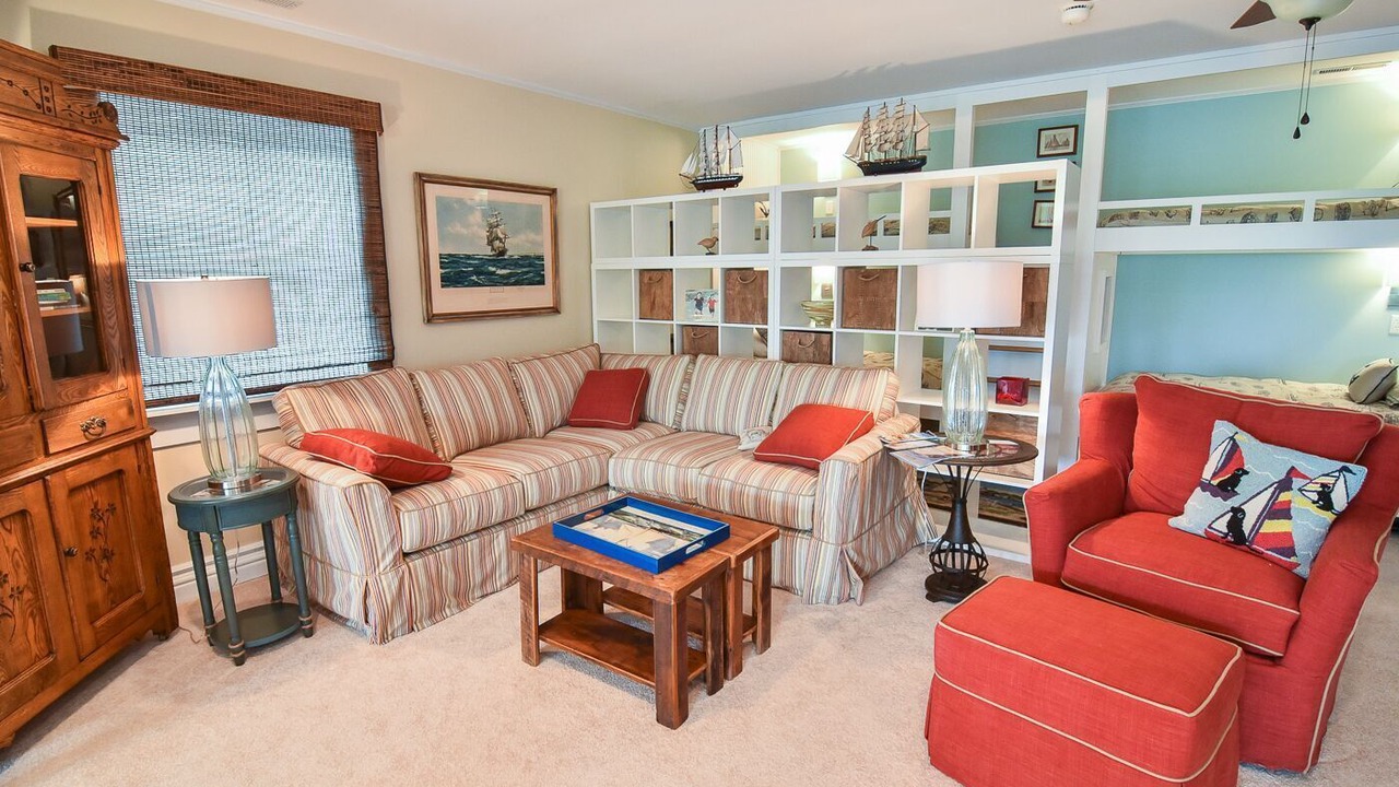Photo of Livingroom in Greenbush