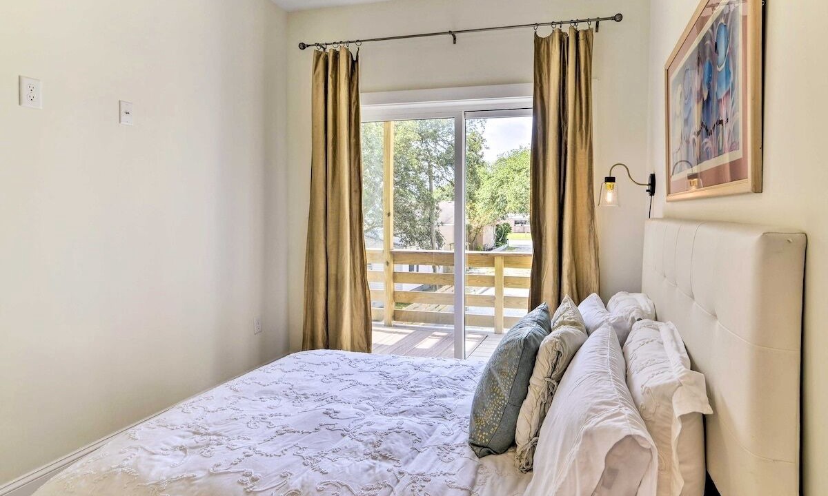 Photo of Bedroom in East Ocean View